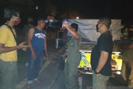 Satpol PP Denpasar tertibkan jam buka pedagang saat situasi COVID-19