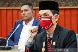 Soal dana COVID-19 Rp1,7 triliun, DPRA: jangan sampai tidak selamat dari KPK