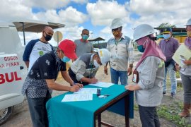 Adaro Metcoal Companies berikan bantuan kepada  Gugus Tugas Murung Raya