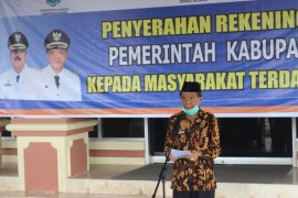 Pemkab Paser Salurkan Bantuan 20 Ribu KK Terdampak COVID-19
