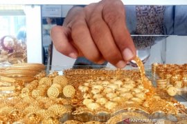 Harga emas di Meulaboh Aceh turun menjadi Rp2,7 juta/mayam