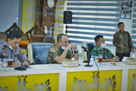 Bupati Labuhanbatu pimpin Rakor perkembangan COVID-19
