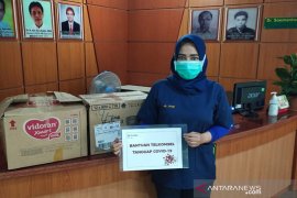 Telkomsel serahkan APD kepada RS rujukan COVID-19