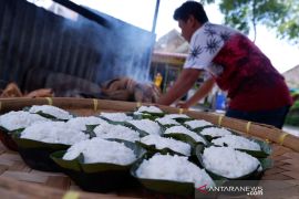 Kue bika bakar Medan
