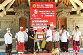 Bupati Gianyar bangun Bale Pengayah di Pura Dalem Tegal Tugu