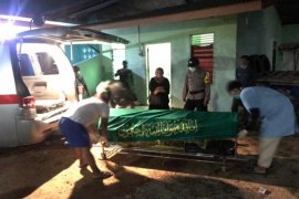 Seorang pria akhiri hidupnya dengan gantung diri, diduga karena memiliki banyak utang