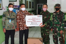 Berbagi saat ramadhan, BNI Wilayah Padang berikan bantuan APD