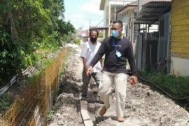 Legislator Siak pastikan proyek semenisasi berjalan baik