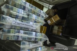 Bank Mandiri siagakan 121 cabang saat libur Lebaran 2020