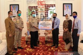 Bank Nagari serahkan Rp7,21 miliar dividen pada Pemkab Solok