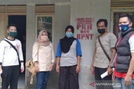 Sekitar 500 ribuan warga Cianjur mendapat bantuan