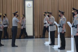 Kapolri pimpin kenaikan pangkat 77 pati Polri