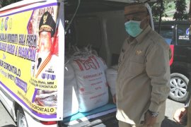 Gubernur Gorontalo minta distribusi gula pasir diawasi