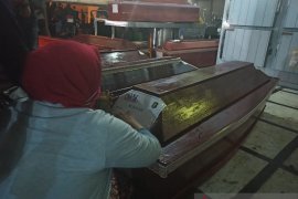 Jenazah korban kapal tanker terbakar di Belawan diserahkan kepada keluarga