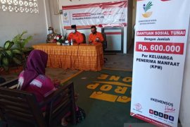 2.890 KPM Kukar terima BST melalui PT Pos Indonesia