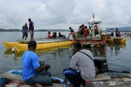 PESAWAT JATUH DI DANAU SENTANI Page 1 Small