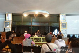 Polisi Pesisir Selatan terjun langsung cegah penambahan kluster COVID-19