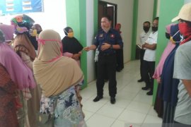 Karena temuan ada warga tidak berhak menerima, penyaluran BLT Kemensos di Pasbar ditunda