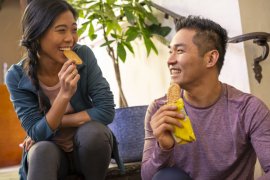 Ini alasan di balik hasrat ingin banyak "ngemil" selama WFH