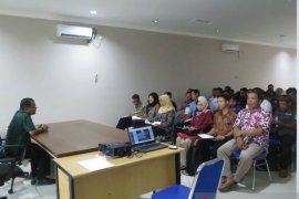 DPRD menyayangkan lima komisioner Bawaslu Karawang langgar kode etik