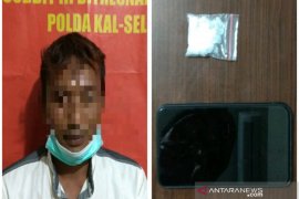 Polda Kalsel meringkus dua buruh edarkan sabu-sabu di Banjarmasin