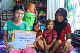 ACT Kalsel bantu warga terdamapak COVID-19