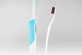 Simpan sikat gigi yang benar agar tak berkuman