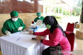1.000 orang ikuti uji cepat COVID-19 gratis