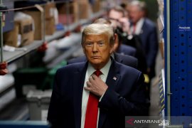 Partai Demokrat selidiki manuver Trump pecat pengawas internal Deplu