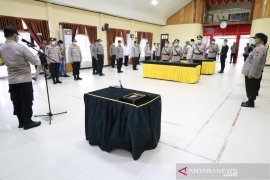 Kapolda terapkan protokol kesehatan COVID-19 saat pimpin sertijab