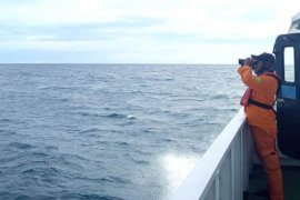 Hilang kontak sejak Ahad,  fiber diduga milik KM Gemilang 717 ditemukan nelayan di Pulau Mursala