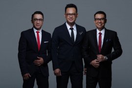 Tiga penyiar kondang bagi ilmu dalam "Speak In Three From Home"