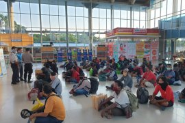 Meski mudik dilarang, penumpang di Pelabuhan Bakauheni justru mencapai 4.280 orang