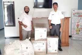 Petrotekno salurkan APD dan masker untuk Gugus Tugas COVID-19 KKT