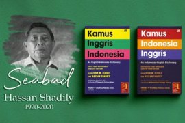 Mengenang seabad Hassan Shadily, perancang kamus Indonesia-Inggris