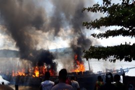Polres Mamberamo Raya tangani kebakaran kapal angkut BBM di Burmeso