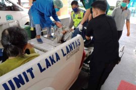Satu tewas akibat minibus Elf tabrak dua sepeda motor di Majalengka