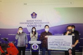 Pemenang lelang konser amal virtual jatuh ke Warren Tanoe