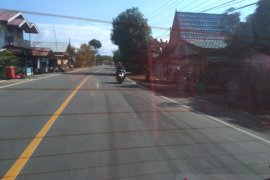 Lalulintas angkutan penumpang arah hulu sungai  sepi H-1