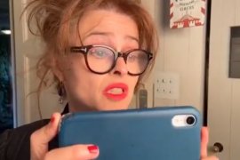 Helena Bonham Carter main di film pendek "Das Fone Hell"