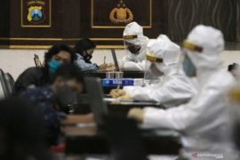 Mencari  makna dibalik data COVID-19 Jawa Timur