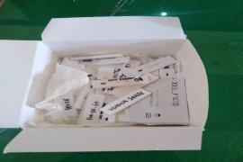 Tim gugus tugas COVID-19 rapid test keluarga petugas medis positif COVID-19, hasilnya negatif