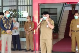 Bupati : Perlu surat edaran Gubernur batasi pedagang luar Tabalong