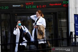 CDC: Jumlah terkini COVID-19 AS: 1.956.421 kasus dengan 110.925 kematian