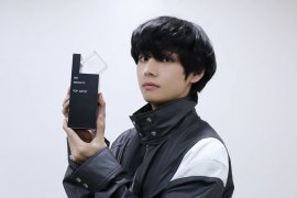 V BTS lampaui rekor PSY di iTunes internasional lewat "Sweet Night"