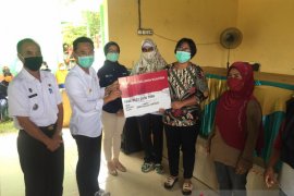 197 warga Sigi  terima Kartu keluarga Sejahtera