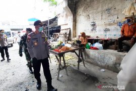 Polresta Banjarmasin kerahkan petugas untuk jaga disiplin warga di pusat keramaian