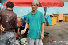 Harga ikan di TPI Sungailiat stabil usai Lebaran