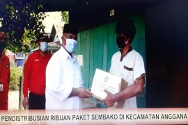 Penyaluran Bantuan Sembako di Kecamatan Anggana
