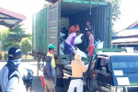 Bulog Timika layani permintaan 1.100 ton beras untuk Pemkab Mimika